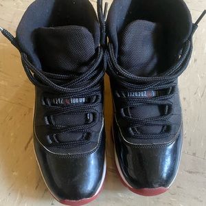 Used mens size 8 bred 11 Jordan’s, just need to be cleaned no box